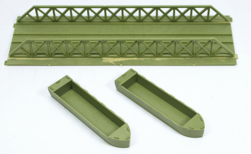 Modeling diorama pontoon bridge, ref. A03383, HO – 1/76 – 1/72, Airfix, mounted