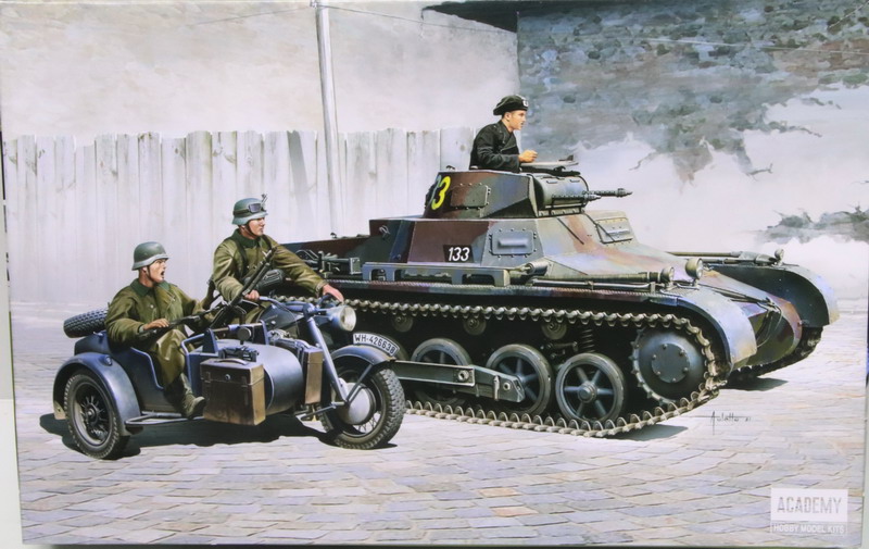 Modeling tank Panzer I ausf. B & motorcycle & crew, ref. 13556, 1/35, Academy