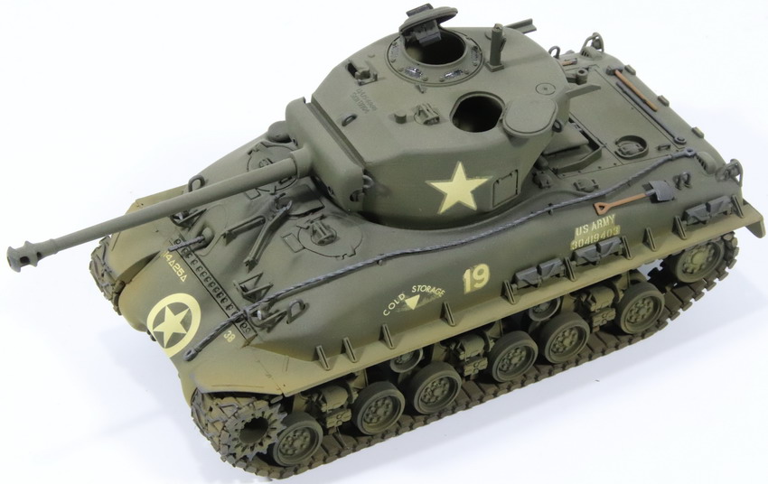 Modeling tank Sherman, 1/35, assembled and painted