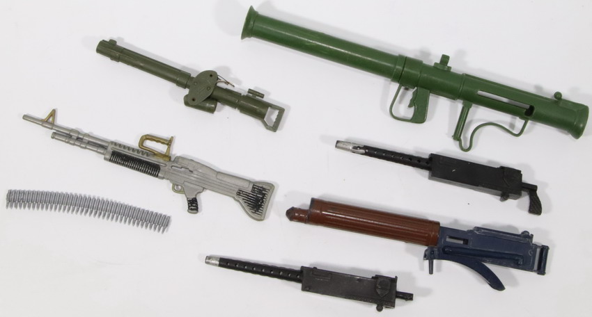 Accesorios Geyperman, armas: M-60, Browning 1919, Vickers, Bazooka, lanza garfios
