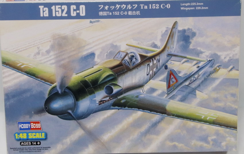 Modeling aircraft TA 152 C-0, ref. 81701, 1/48, Hobby Boss