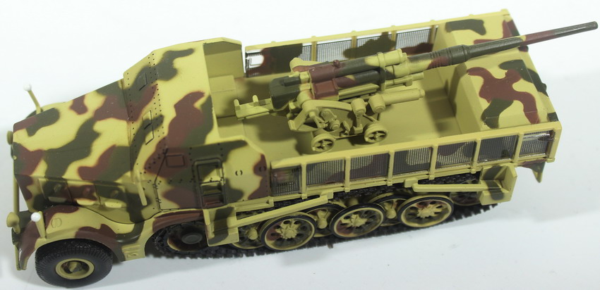 Modeling half track SdKfz. 9, Flak 37, 88 mm, assembled and painted, 1/72, box no. 2