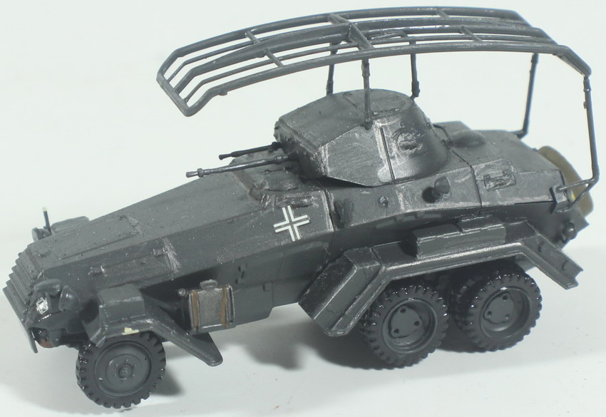 Modeling vehicle SdKfz. 263, 6 rad, Schwerer Panzerspahwagen, assembled and painted, 1/72, ref. box 6