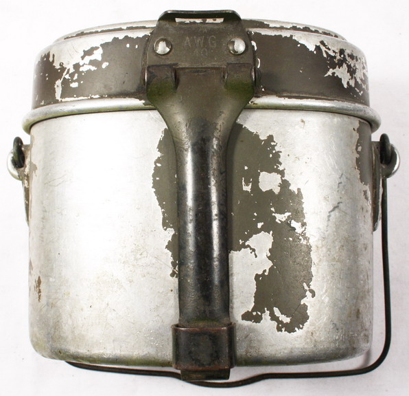 Marmita de aluminio, misma año y fabricante, original alemán 2 GM