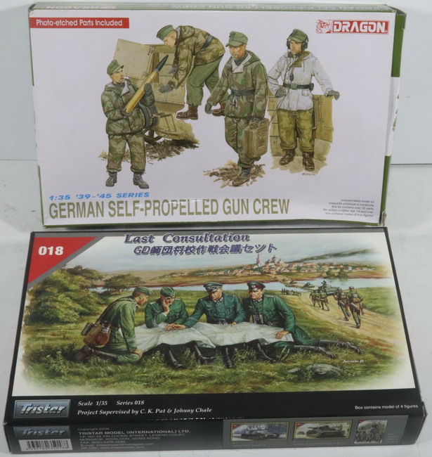 Modeling figures German last consultation, ref. 35018, 1/35, Tristar & german self-propelled gun crew, ref. 6016, 1/35, Dragon