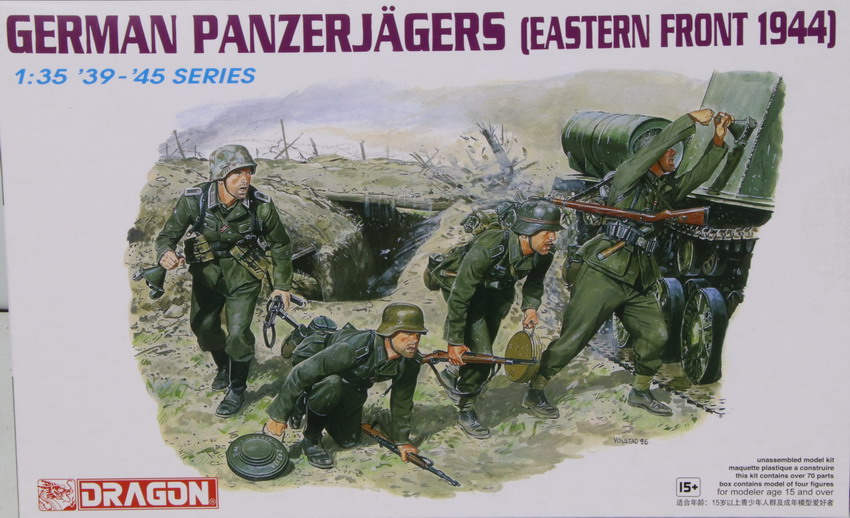 Modeling figures German, Panzerjagers, Eastern front, 1944, ref. 6058, 1/35,