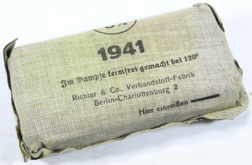 First aid kit: First aid bandage pack, year 1941, original German World War II