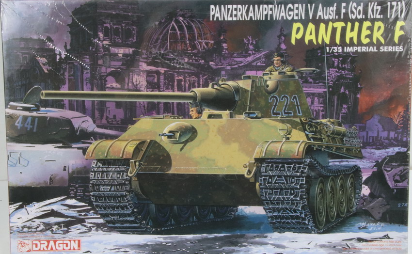 Modeling tank Panther V, Panther, Ausf. F, ref. 9008, 1/35, Dragón